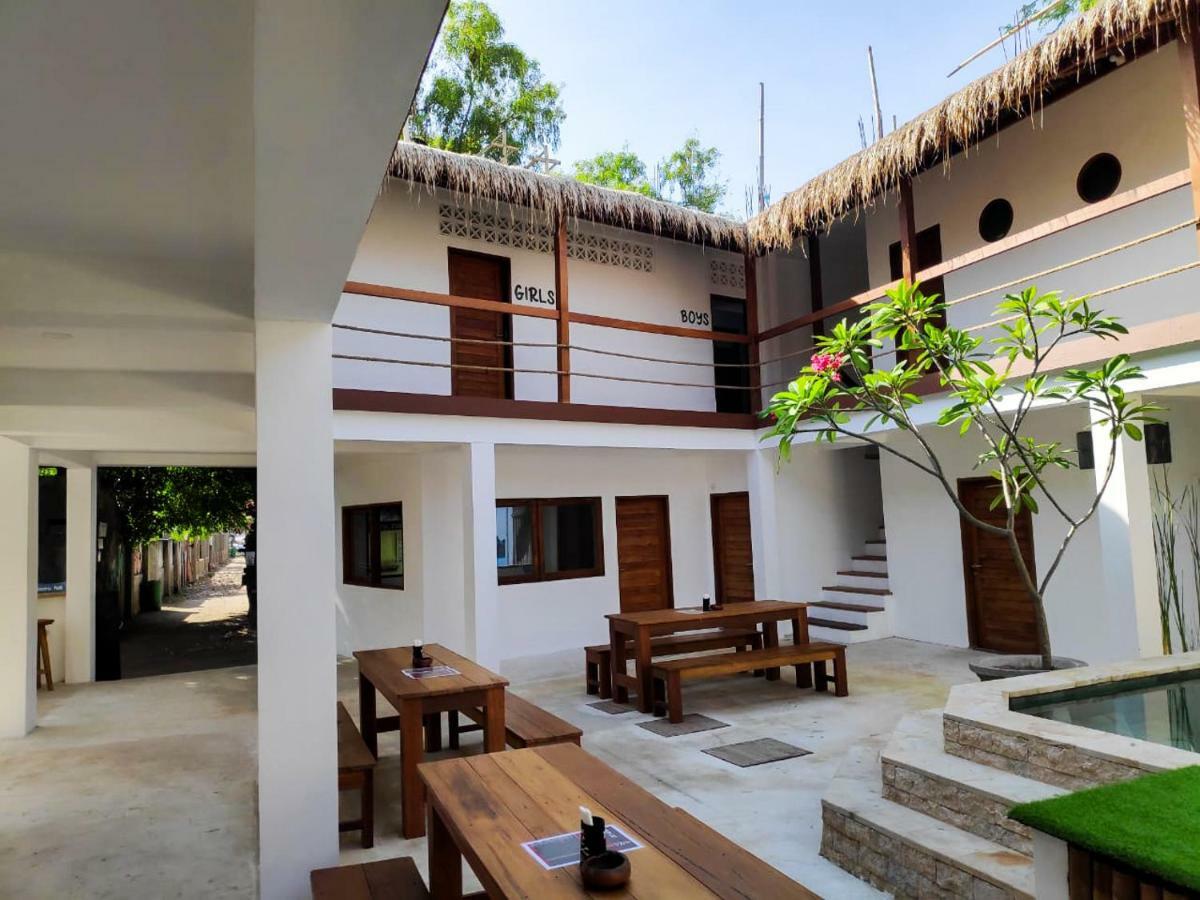 Gili Pirates Dive & Bnb Gili Trawangan Eksteriør bilde